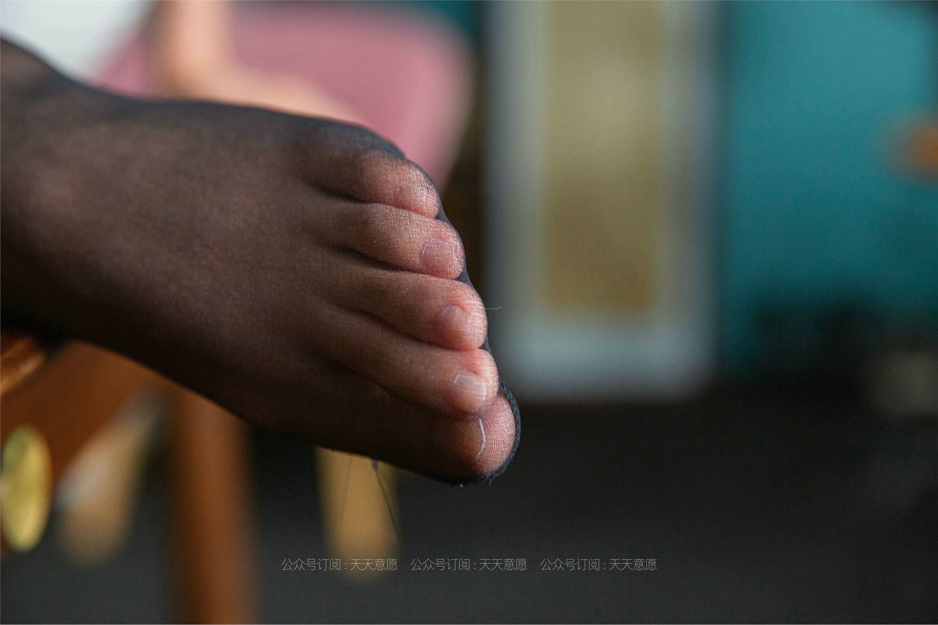 IESS异思趣向  2021.06.12 丝享家830：婉苹《阳台上的一缕白》